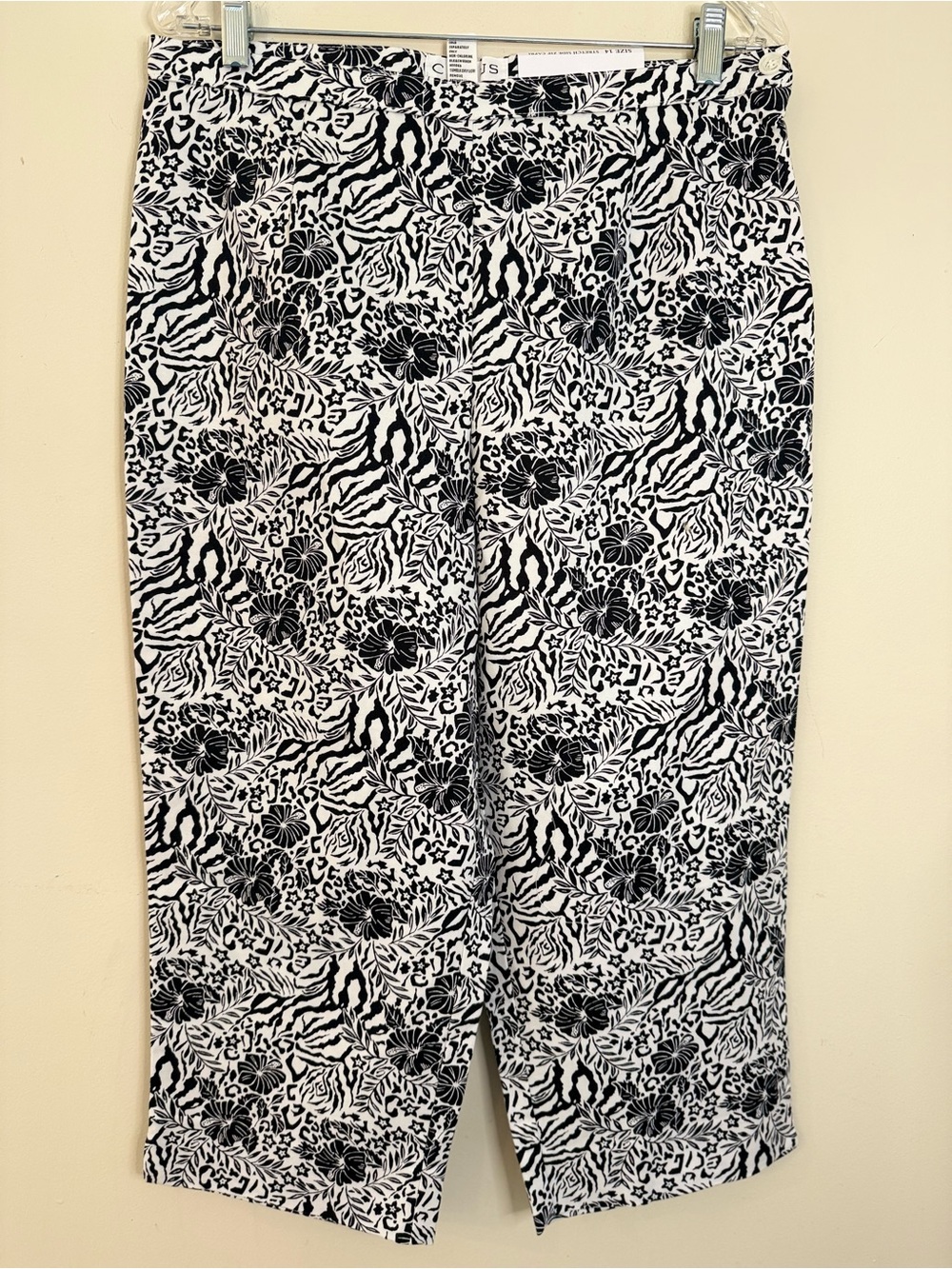 Chaus crop pants black white floral leopard print SZ 14